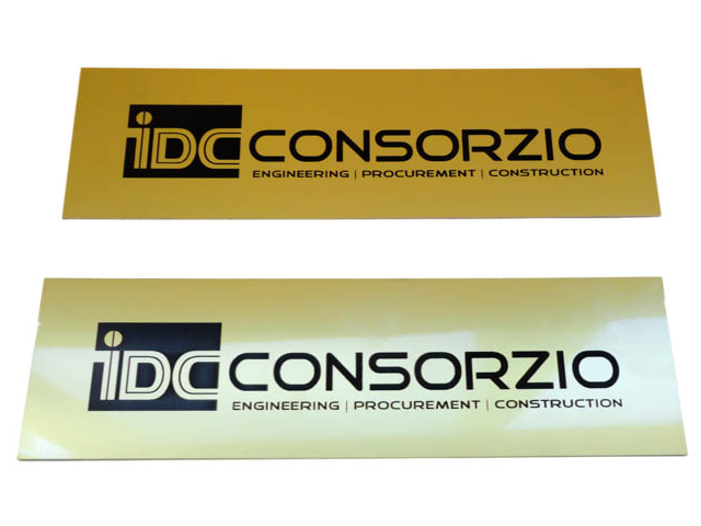 Placi aluminiu gravate laser